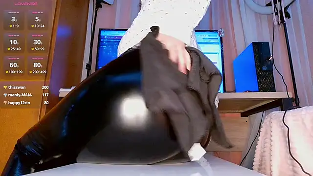 Sahory   online show from 02-25-25, 03:09