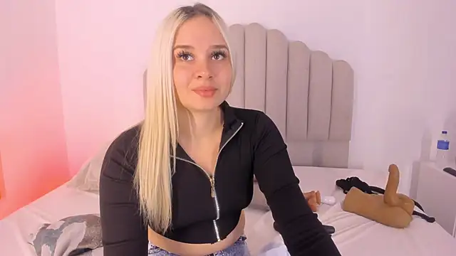 sofia pamela online show from 11-30-25, 05:25