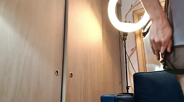 enzo herrera01 online show from 02-27-25, 05:51