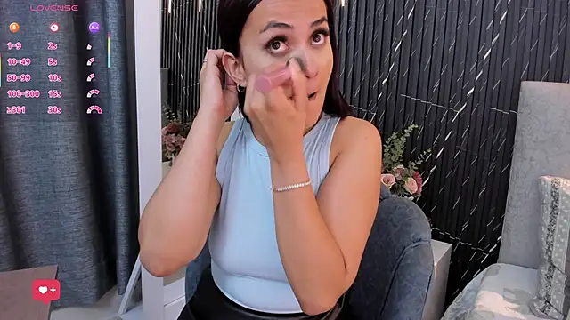 katrina kaif x online show from 10-25-25, 07:25