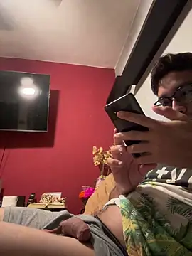 Magicerosxx69 online show from 10-28-25, 06:34