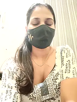 indianliza online show from 03-08-25, 04:01