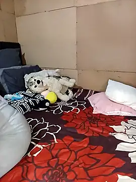 Ngamla123 online show from 12-15-25, 09:42