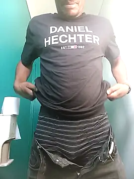 Ngamla123 online show from 10-31-25, 05:59