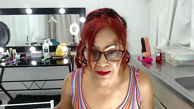 Snapshot of keyla-sensual chatting on 05-05-26, 11:08 keyla-sensual online show from 05-05-26, 11:08