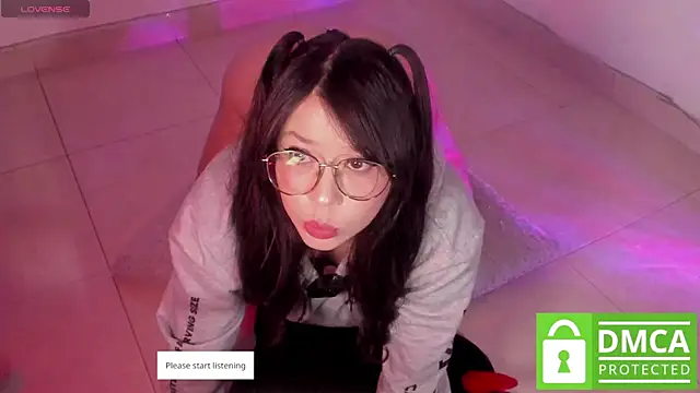 Snapshot of GalaxGnn_ chatting on 05-16-26, 07:40 GalaxGnn online show from 05-16-26, 07:40