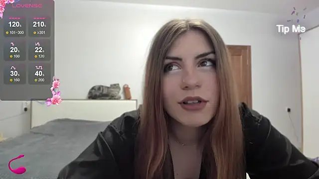 Snapshot of Brooooke chatting on 10-28-25, 02:05 Brooooke online show from 10-28-25, 02:05