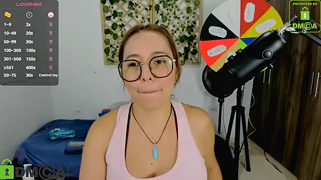 Snapshot of isa_loves_cum chatting on 10-07-25, 02:34 isa loves cum online show from 10-07-25, 02:34