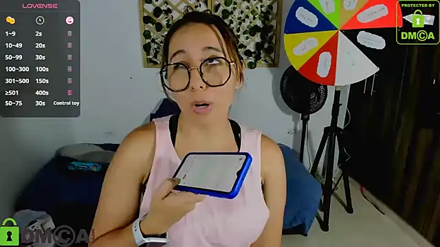 Snapshot of isa_loves_cum chatting on 10-02-25, 11:30 isa loves cum online show from 10-02-25, 11:30