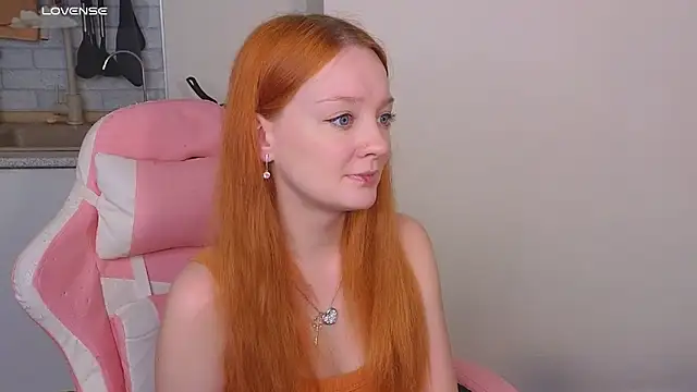 Snapshot of Radiants_two chatting on 05-21-26, 02:58 Radiants two online show from 05-21-26, 02:58