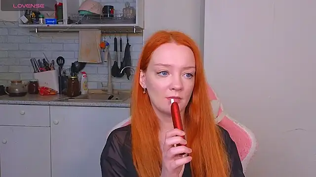 Snapshot of Radiants_two chatting on 06-09-26, 02:51 Radiants two online show from 06-09-26, 02:51