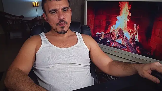 officeman7 online show from 01-30-25, 04:24