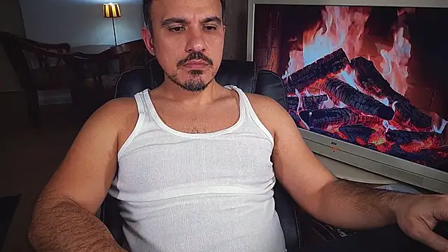 officeman7 online show from 02-05-25, 04:25