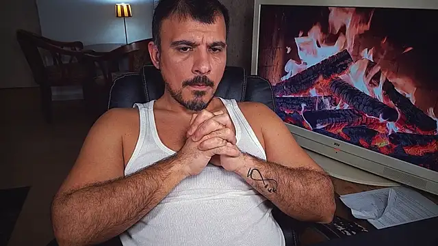 officeman7 online show from 02-06-25, 07:51