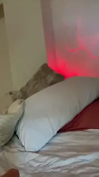Snapshot of IzanamiTime chatting on 06-11-26, 05:15 IzanamiTime online show from 06-11-26, 05:15