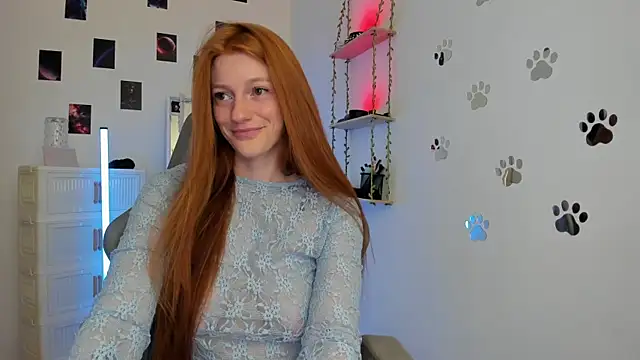 Aliceginger99 online show from 04-06-26, 05:19