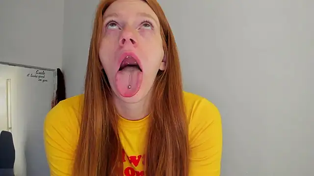 Aliceginger99 online show from 03-18-26, 06:27