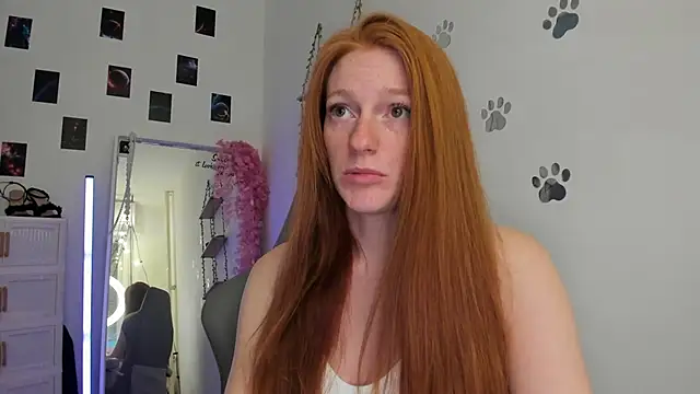 Aliceginger99 online show from 04-30-26, 01:18