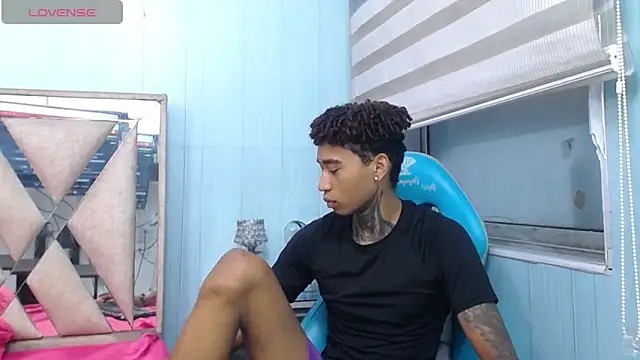 sexy blacks  online show from 09-24-25, 11:39