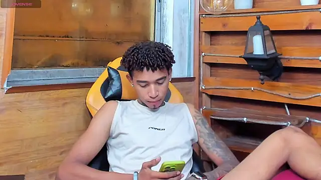 sexy blacks  online show from 09-22-25, 11:27