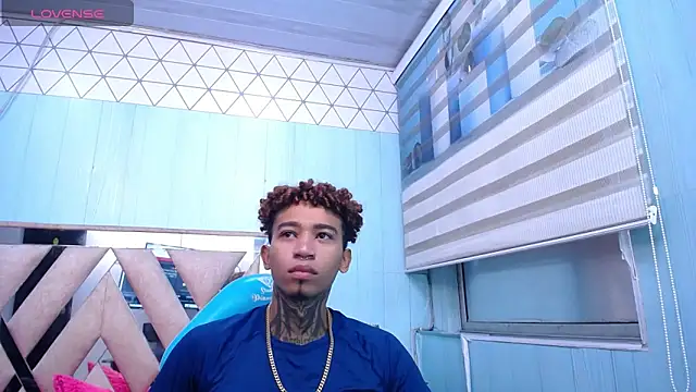 sexy blacks  online show from 03-21-25, 11:22