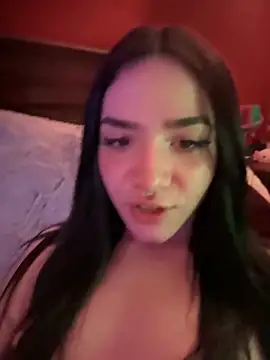 Snapshot of ShannonShanny chatting on 02-01-25, 01:34 ShannonShanny online show from 02-01-25, 01:34