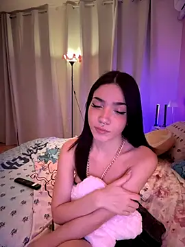 Snapshot of ShannonShanny chatting on 09-25-25, 04:46 ShannonShanny online show from 09-25-25, 04:46