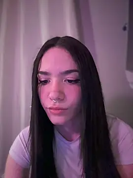 Snapshot of ShannonShanny chatting on 03-20-25, 07:35 ShannonShanny online show from 03-20-25, 07:35