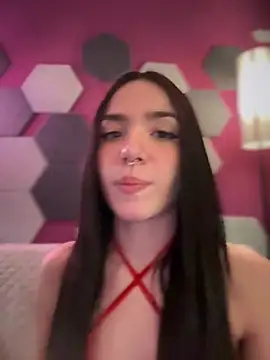 Snapshot of ShannonShanny chatting on 03-21-25, 07:13 ShannonShanny online show from 03-21-25, 07:13