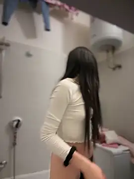 Snapshot of ShannonShanny chatting on 03-02-25, 05:30 ShannonShanny online show from 03-02-25, 05:30