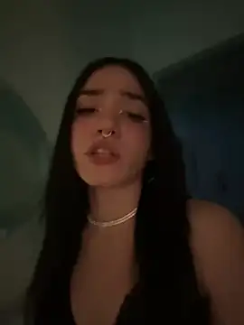 Snapshot of ShannonShanny chatting on 03-15-25, 04:32 ShannonShanny online show from 03-15-25, 04:32