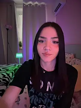 Snapshot of ShannonShanny chatting on 10-16-25, 12:24 ShannonShanny online show from 10-16-25, 12:24