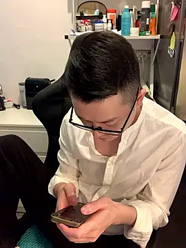 wangjian2324 online show from 01-19-26, 01:04