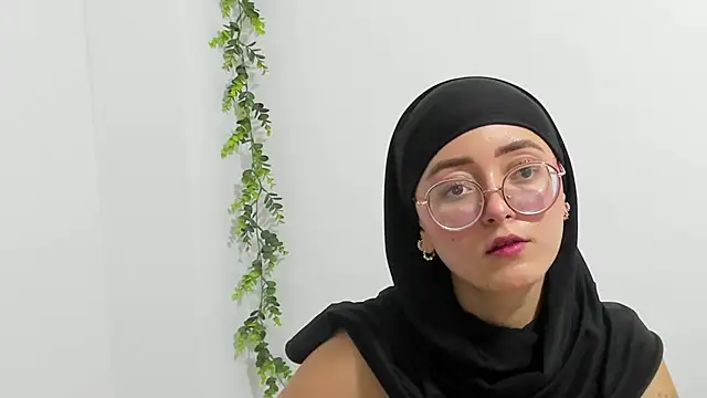Snapshot of aysel_elid chatting on 12-04-24, 09:51 aysel elid online show from 12-04-24, 09:51