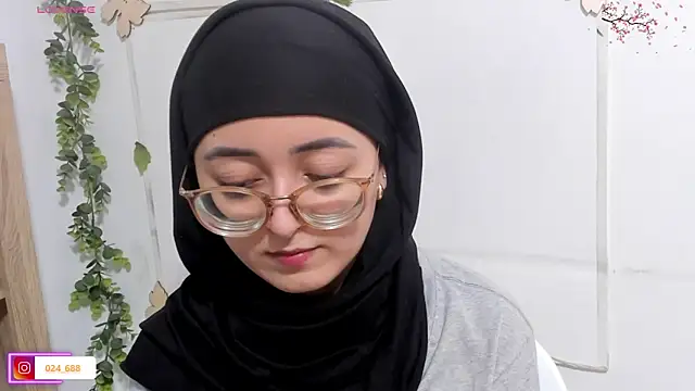aysel elid online show from 06-15-26, 08:08