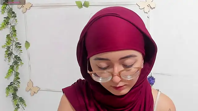 Snapshot of aysel_elid chatting on 10-26-25, 02:23 aysel elid online show from 10-26-25, 02:23