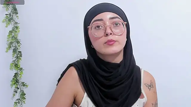 Snapshot of aysel_elid chatting on 01-25-25, 11:22 aysel elid online show from 01-25-25, 11:22