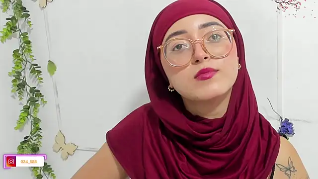 Snapshot of aysel_elid chatting on 09-27-25, 10:49 aysel elid online show from 09-27-25, 10:49