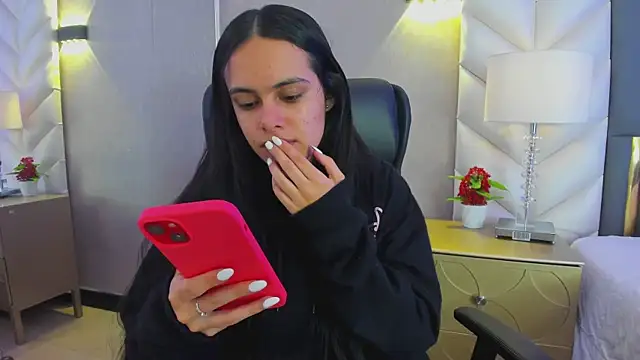 ChloeHarper  online show from 02-20-26, 11:45