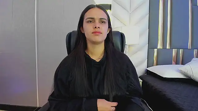 ChloeHarper  online show from 06-20-26, 11:48