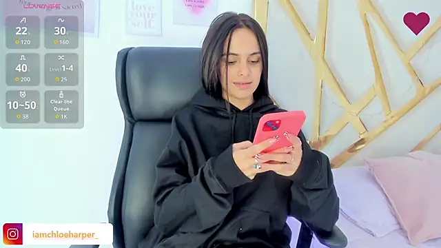 ChloeHarper  online show from 10-17-25, 07:04