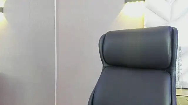 Snapshot of ChloeHarper_ chatting on 03-12-26, 11:47 ChloeHarper online show from 03-12-26, 11:47