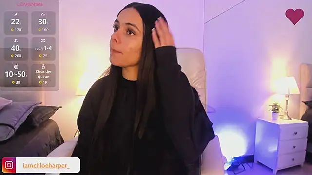 Snapshot of ChloeHarper_ chatting on 03-29-26, 12:18 ChloeHarper online show from 03-29-26, 12:18