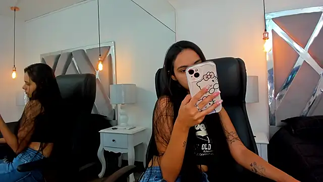 ChloeHarper  online show from 09-25-25, 02:23