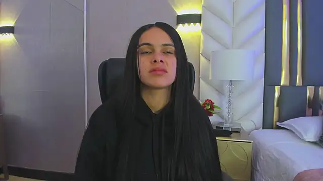 ChloeHarper  online show from 02-16-26, 12:04