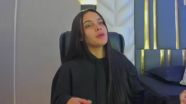 ChloeHarper  online show from 05-16-26, 11:53