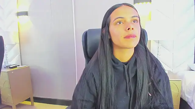 ChloeHarper  online show from 01-13-26, 11:25