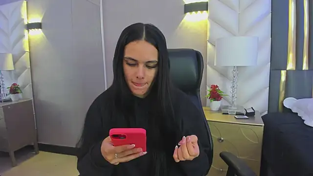 Snapshot of ChloeHarper_ chatting on 03-28-26, 11:55 ChloeHarper online show from 03-28-26, 11:55