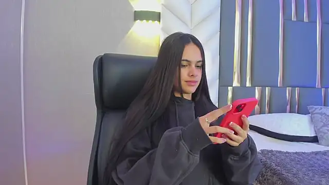 ChloeHarper  online show from 05-23-26, 11:53