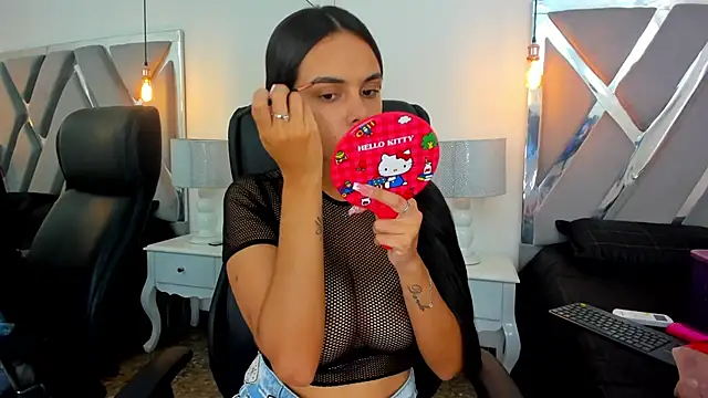 ChloeHarper  online show from 09-24-25, 02:01